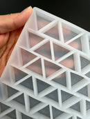 5.1 ml Pyramid Triangle Gummy Mold - 220 holtes-3